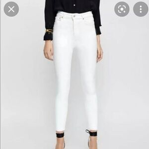 Zara white skinny jeans.  Size 2/4